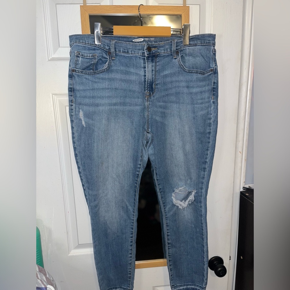 2 for $20 Old Navy - Size 16, Distressed Blue Skinny Jeans, Curvy Cut